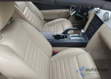 2005 Ford Mustang Gt z USA, uszkodzony, nr VIN 1ZVFT85H555183868